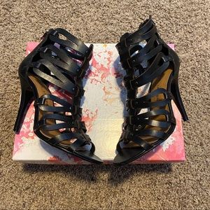 Chinese Laundry Leather Strappy Heels sz 7.5